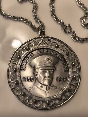 Vtg Medallion Memorial Pershing Black Jack USA 1776 - 1976 Necklace Silver Tone